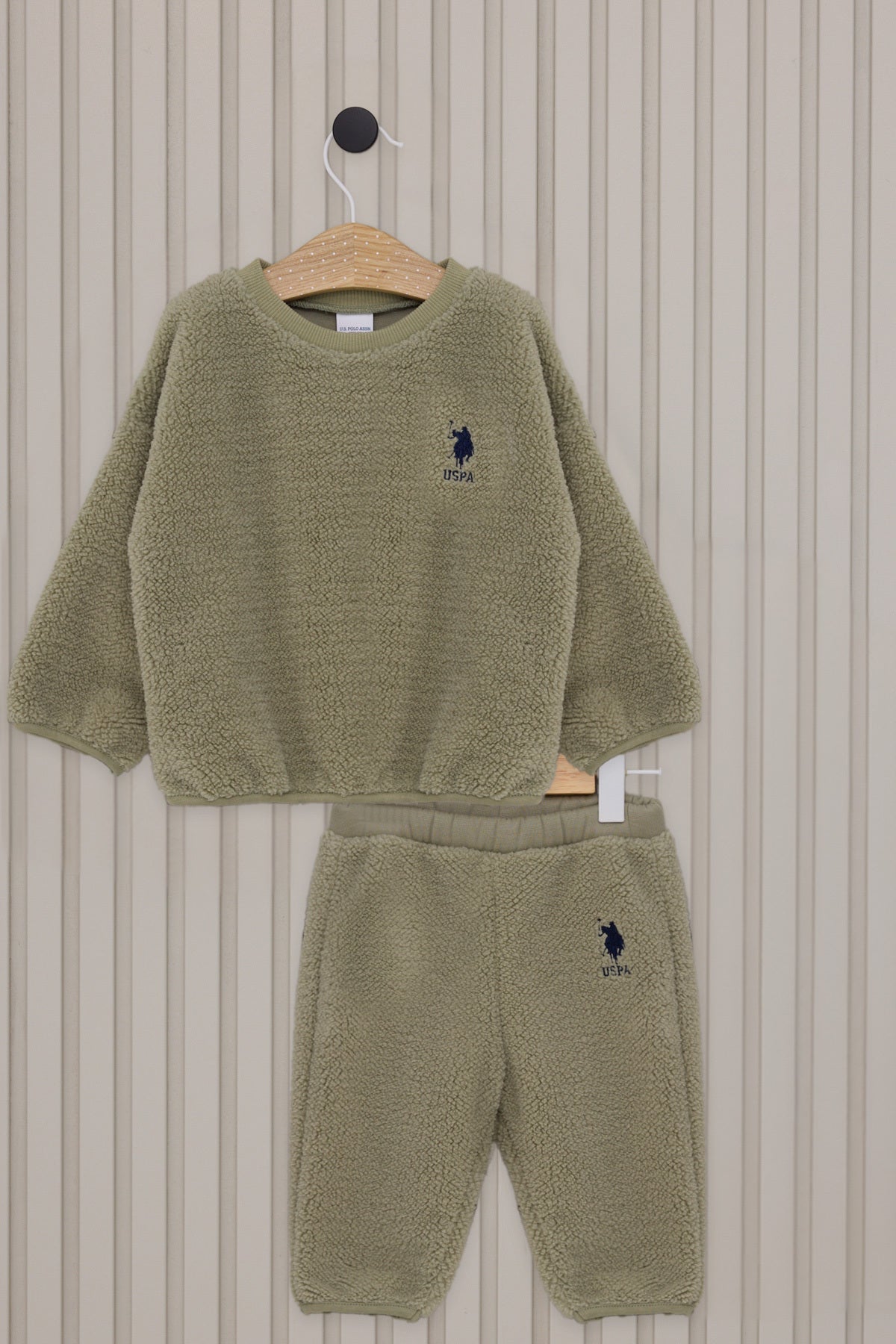 U.S. Polo Assn., Set de pantaloni si bluza sport din material teddy cu detalii logo - 2 piese, Kaki, 98-104 CM