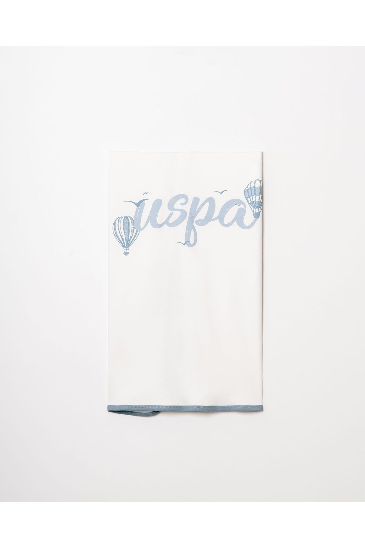 U.S. Polo Assn. Set doua piese cu tricou si pantaloni scurti pentru baieti, Alb