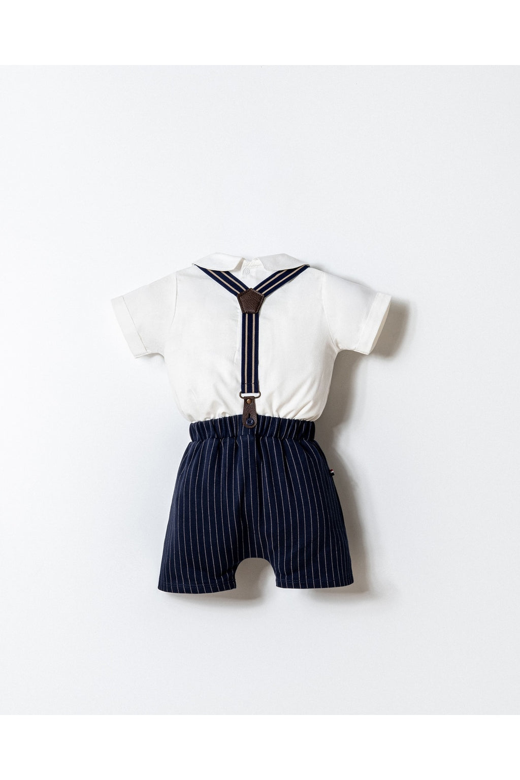 U.S. Polo Assn. Set doua piese cu tricou si pantaloni scurti pentru baieti, Alb