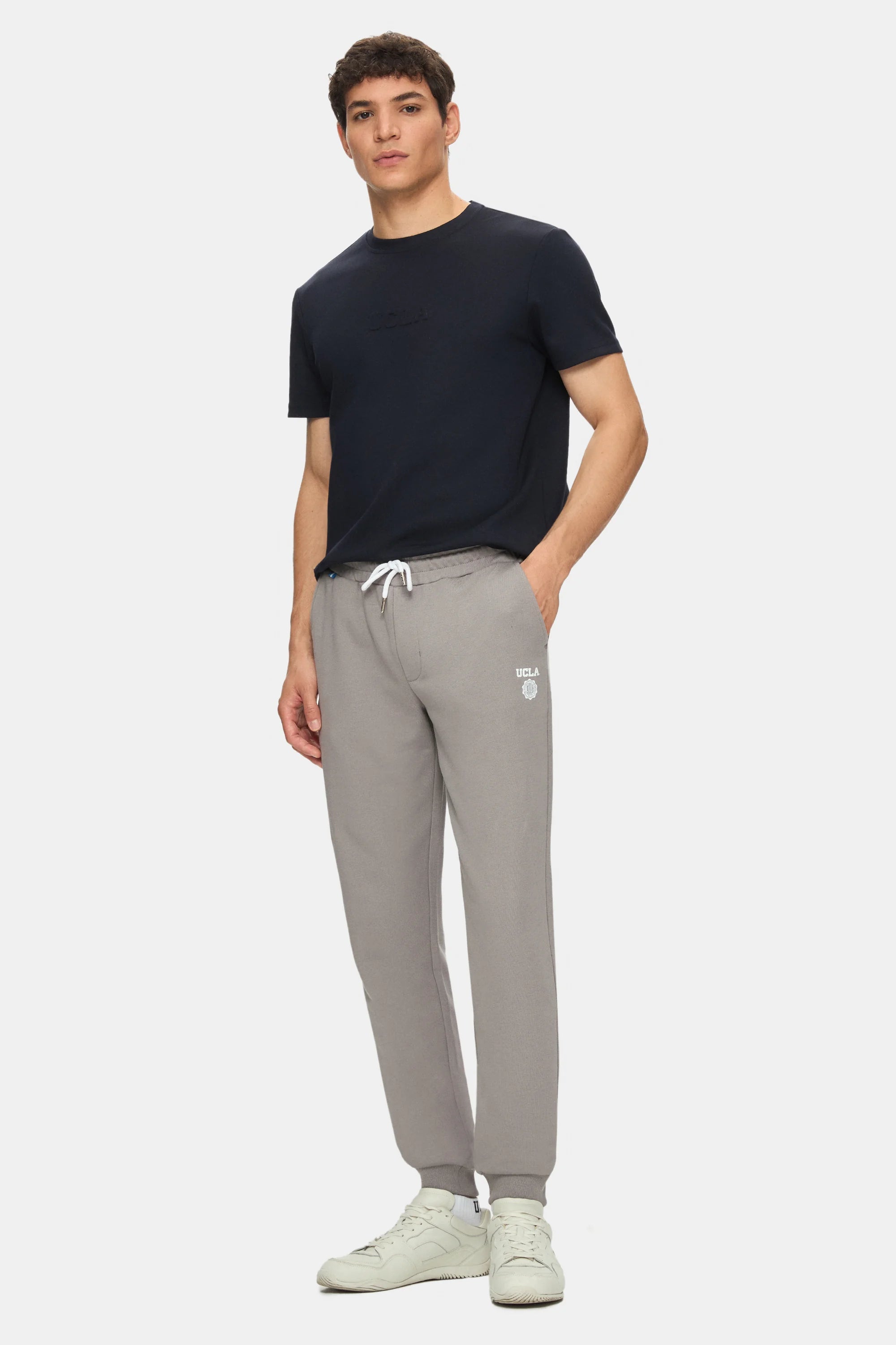 UCLA Tricou cu decolteu la baza gatului, imprimeu cu logo, regular fit, Negru, CANARY