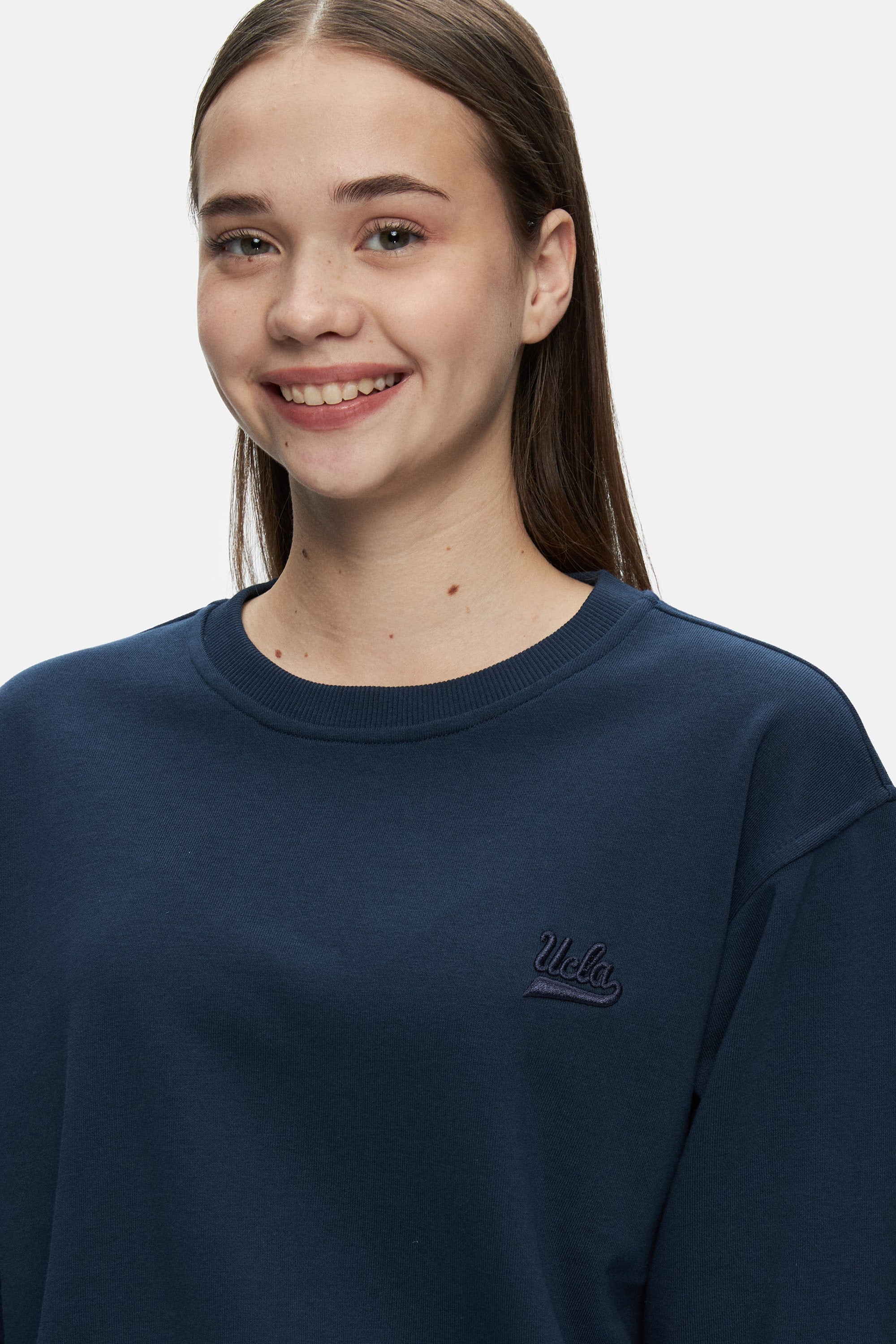 UCLA Bluza cu decolteu la baza gatului, regular fit, imprimeu cu logo, Bleumarin, SUNNIVA